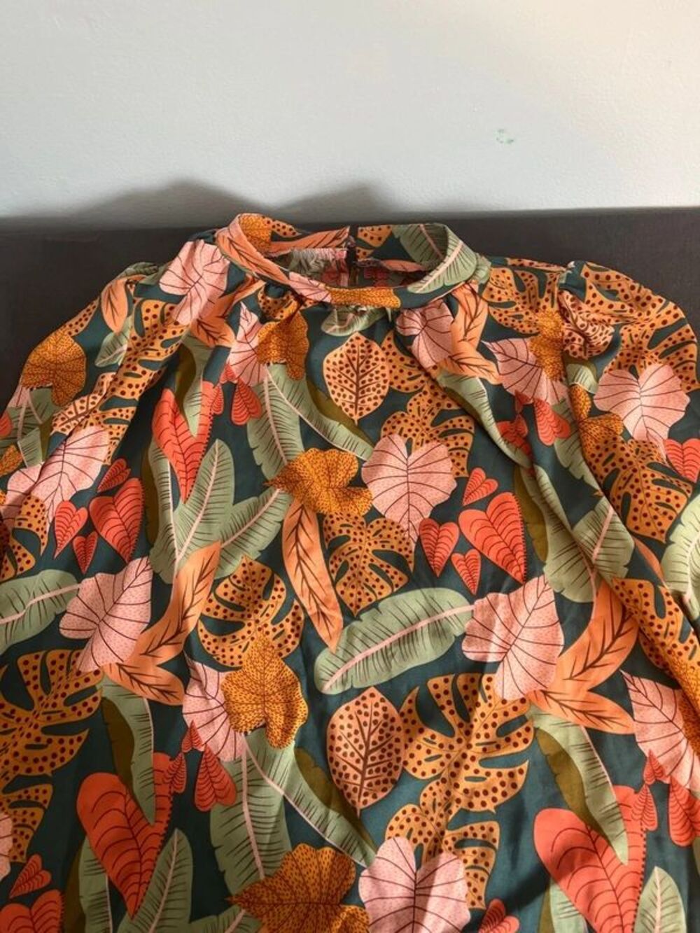 Shein Womens fall design, blouse size large Ruffled Shoulder